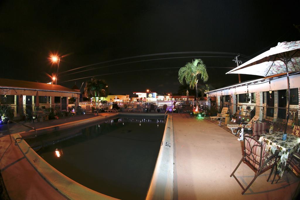 Adobe Hacienda Motel Hollywood Exteriér fotografie